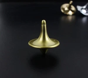World Famous Inception Forever Spinning Titanium Top/Gyroscope (Copper) - Picture 1 of 5