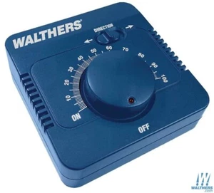 Walthers 942-4000 DC Train Control 2 Amps Up to 24 Volt-16-Volt Accessory Output - Picture 1 of 1