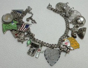BRACCIALE CHARM VINTAGE WELLS ARGENTO STERLING CARICATO ALCUNI SMALTATI - Foto 1 di 22