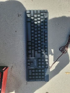 SkyTech Wired Gaming Keyboard K-1000 Backlit Tested & Working Used - Picture 1 of 1