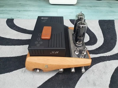 Unison Research S8 + ELROG ER845 / Ottime condizioni / Telecomando - Immagine 1 di 4