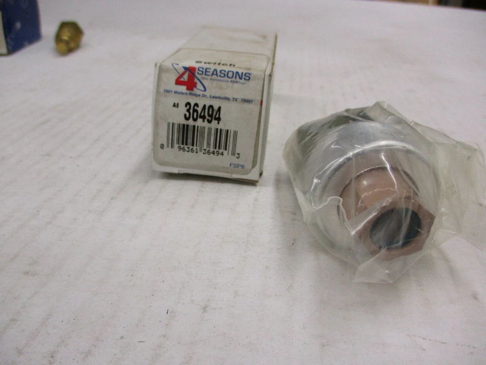 A/C Clutch Cycle Switch-Pressure switch 4 Seasons 36494 - Image 1 of 1