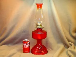 VINTAGE ''HOMESTEADER'' RED OIL LAMP WITH GOOD P&A BURNER AND RED TOP CHIMNEY - Picture 1 of 5