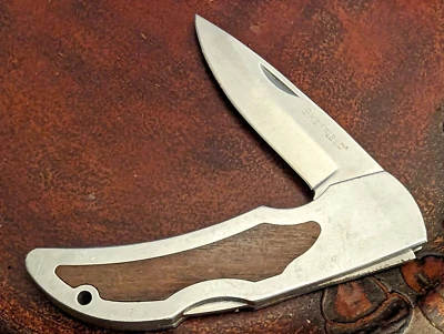 Elegante hoja "Cuchillo de caballero" marca Sheffield mango de madera y acero Foto 1 de 4