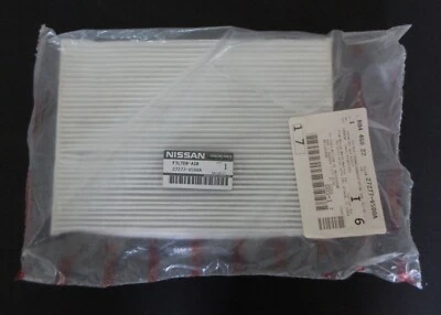 Nissan Rogue (2008-2015)/ Sentra (2007-2012) In-Cabin OEM Air Filter 27277-VS00A - Image 1 of 4