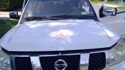 Capucha para 04-15 ARMADA 416152 Foto 1 de 3