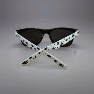 WOMEN MEN FASHION ADULT WEED LEAF SUNGLASSES RASTA FESTIVAL SUMMER SHADES UNISEX - Picture 1 of 38