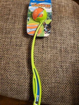 Chuckit! МАЛЕНЬКИЙ ШАРИК 15-дюймовая ПУСКОВАЯ УСТАНОВКА для 2-дюймовых мини-мячиков игрушка для извлечения собак щенков - Изображение 1 из 2