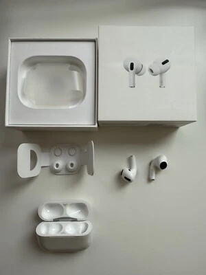 Apple AirPods Pro - 1st Generation - wireless charging case. See description - Image 1 of 4