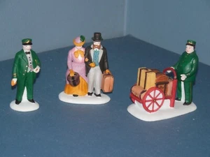 Dept 56 Village Accessory "Holiday Travelers" Retired #55719 - Picture 1 of 6
