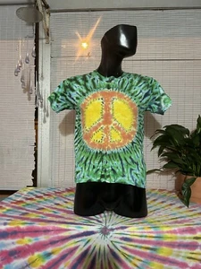 Gilden, Prace Sign, Youth Med, Handstitched Tiedye Shirt - Picture 1 of 3
