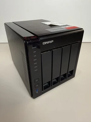 6TB QNAP TS-451+ 4 Bay NAS w 2x 3TB Seagate Drives 8GB RAM - Image 1 of 4