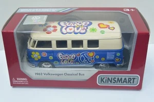 Kinsmart 1:32 DieCast car - 1962 Volkswagen Classical Bus KT5377F - Picture 1 of 1