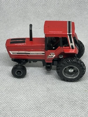 Ertl IH International 5088 Red Farm Tractor, Gray Rims, 1/64 - Image 1 of 4