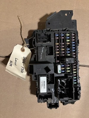 2016 FORD F350 FUSE BOX RELAY MODULE FC3T-14B476-BC OEM - Image 1 of 4