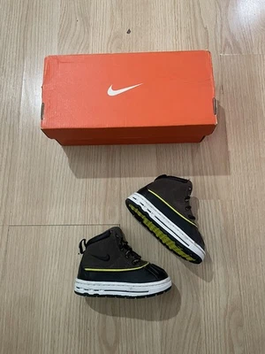 Nike ACG Woodside 415080-003 Niño Pequeño Talla 5C Zapatilla Pato Botas Gris/Negro Foto 1 de 4