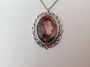 Drop Dead Fred silver necklace rockabilly retro vintage cameo kitsch Rik Mayall - Bild 1 von 3
