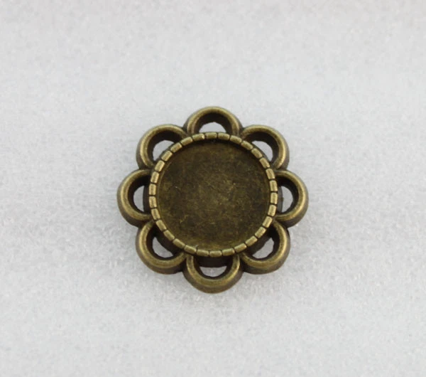 50PCS Antiqued Bronze 10mm Round Cabochon Settings Blank Flower Flatbacks #23170 - Image 1 of 1