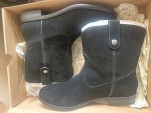 Bass Cynthia black pull on suede ankle boots sz5 NWB - Picture 1 of 9