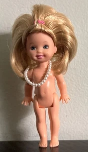 "Muñeca Barbie Little Sister Kelly 4"" vintage 1994" - Imagen 1 de 5
