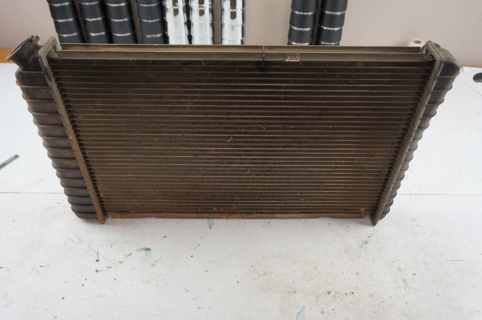 1990-1993 Chevrolet Corvette C4 Radiator Aluminum Radiator GM Original USED OEM - Image 1 of 4