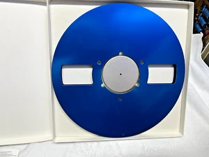 New MAXELL type 10.5" metal reel for 1/4" tape made in USA - Picture 1 of 2