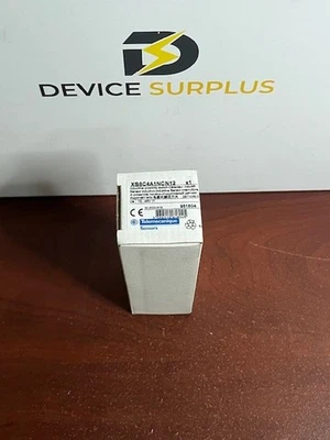 Telemecanique XS8C4A1NCN12  Inductive Sensor NEW - Image 1 of 2