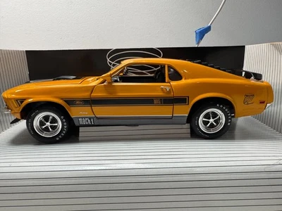 Ertl 1970 Ford Mustang Mach 1 Twister Special 1/18 Diecast American Muscle - Imagem 1 de 4