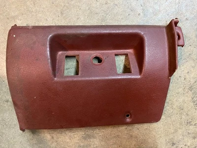 81 82 83 1983 MAZDA RX7 TABLERO INFERIOR IZQUIERDO PANEL DE MOLDURA ROJO ENVÍO RÁPIDO Foto 1 de 4