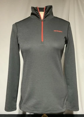 ¡Pulóver atlético para correr New Balance gris con cremallera en cuarto para mujer! Talla M  Foto 1 de 4