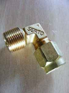 12xMessing Winkel 90° 3/8" a Gewindefitting mit Schneidringverschraubung 10 mm - Bild 1 von 4