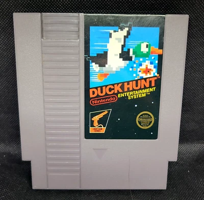 Duck Hunt (Nintendo Entertainment System, 1985) NES Cartridge 5 Screw Black Box - Image 1 of 4