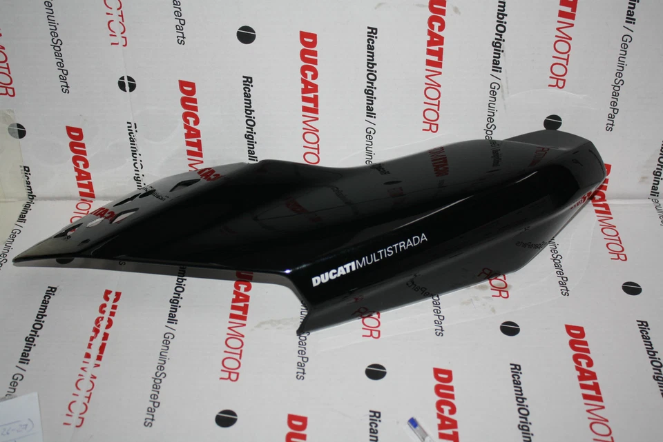 Fianchetto Posteriore Dx Nero Per Ducati Multistrada 1100 Cod 48211391BT   - Imagem 1 de 1