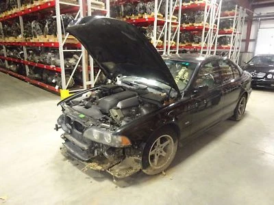 Compresor de aire acondicionado OEM BMW 540i 2003 Foto 1 de 4