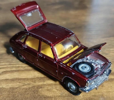 Corgi Renault 16 TS 260 Rare Car Opening Bonnet & boot Vintage original Model  - Image 1 of 4
