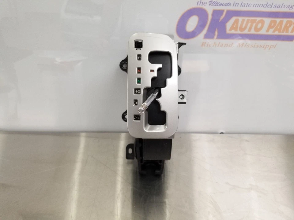 07 2007 TOYOTA 4 RUNNER LIMITED 4.7L AUTOMATIC TRANSMISSION SHIFTER - Image 1 of 4