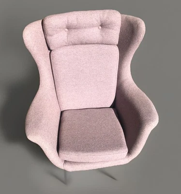 SILLA CON RESPALDO DE ALA BASE GIRATORIA MODERNA DE MEDIADOS DE SIGLO Foto 1 de 4