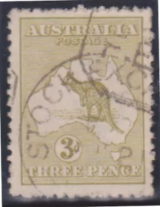 (F237-65) 1915 Australia 3d olive Kangaroo 3rd W/M stamp (BO) - Foto 1 di 1