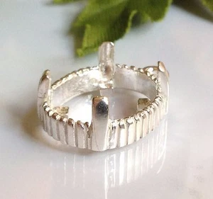 Sterling Silver Oval Triplett Pre-Notched Dangle Setting (8x6mm -12x10mm) - Picture 1 of 4