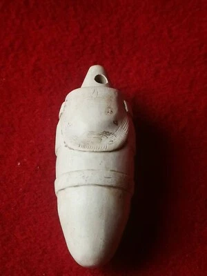 Cono de pluma de arena de jade Liangzhu blanco hueso de pollo exquisito Foto 1 de 2