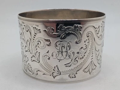 古董英国纯银餐巾戒指“AR”首字母雕刻,日期为 1902 年 — 第 1/4 张图片