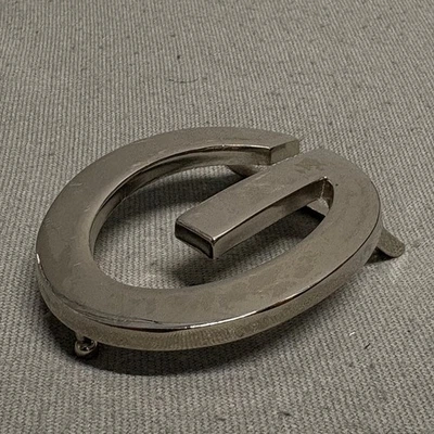 GUESS "G" Logo Hebilla Solo Tono Plateado 2.25"x2.75" Cinturón Mujer Accesorio Foto 1 de 4