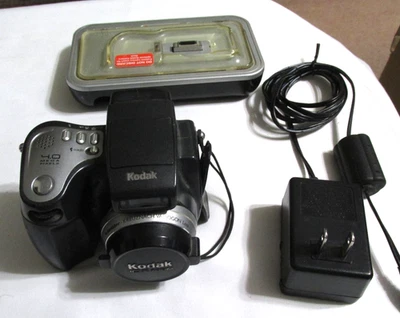 KODAK EASYSHARE DX6490 Digital Camera w/ Battery & Charger - Tested Working - Image 1 of 4