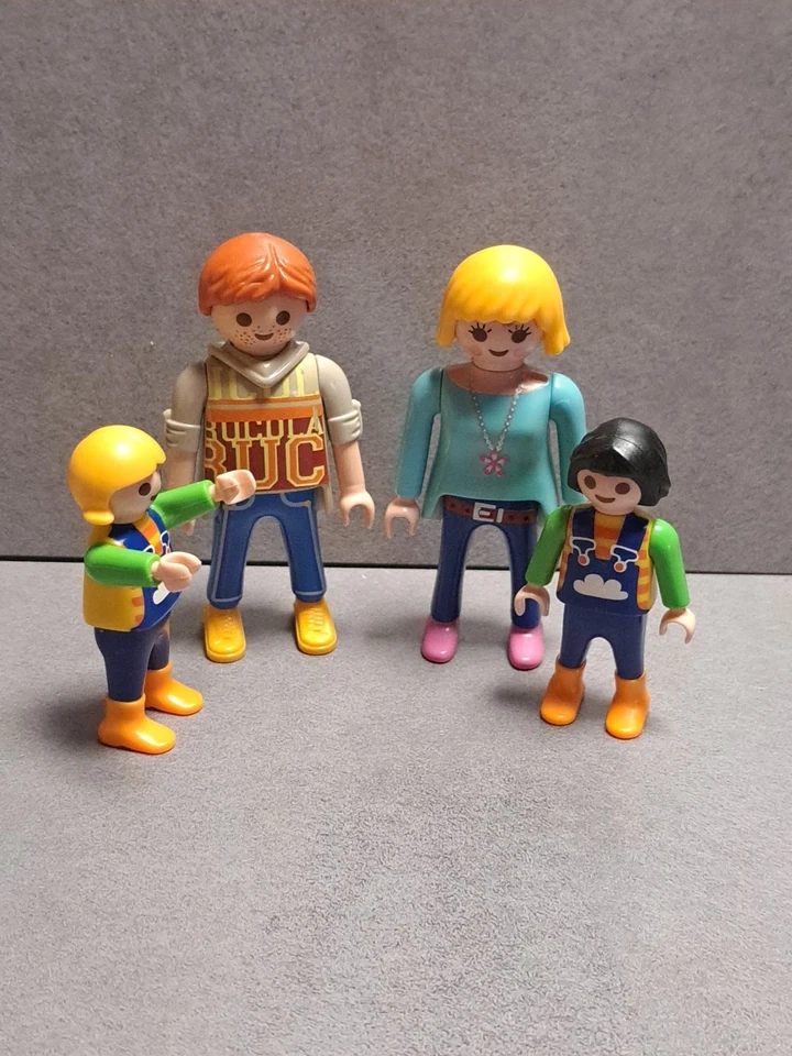 Playmobil Figures | Family Lot 10 - Image 1 of 1