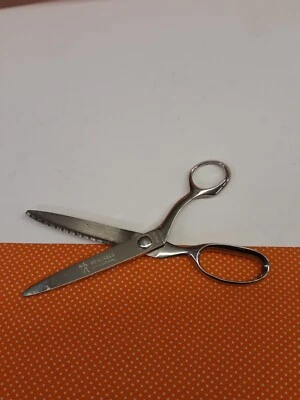 J.A. Henckels pinking shears 9" Brazil #690/9 stainless steel, zig-zag cutters - Image 1 of 4