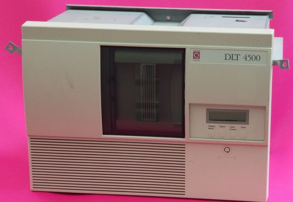 NET103 - Quantum DLT4500 5-slot DLT Tape Drives Data Storage Library TH5HA-YF - Image 1 of 4
