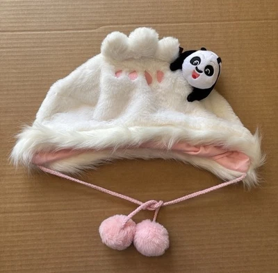 Universal Studios Kung Fu Panda Peluche Suave Esponjoso Blanco Panda y Pata Sombrero Foto 1 de 4