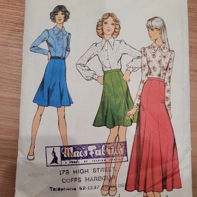Style 3894 Vintage 1970s Misses Blouse Flare Skirt Maxi Preppy Sz 12 Bust 34 - Image 1 of 4