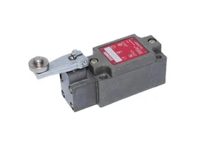 EUCHNER NZ1HS-511 LIMIT SWITCH - Picture 1 of 5