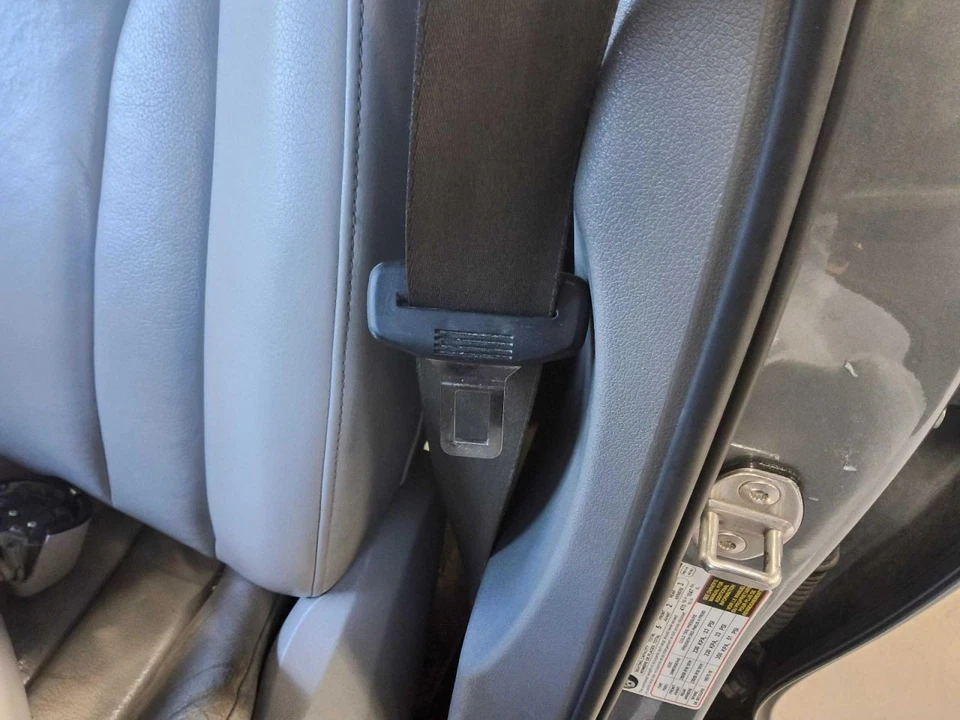 Cinturón de seguridad delantero VIN Fp 7º y 8º dígito cubo asiento compatible con 09-17 AUDI Q5 668801 Foto 1 de 1